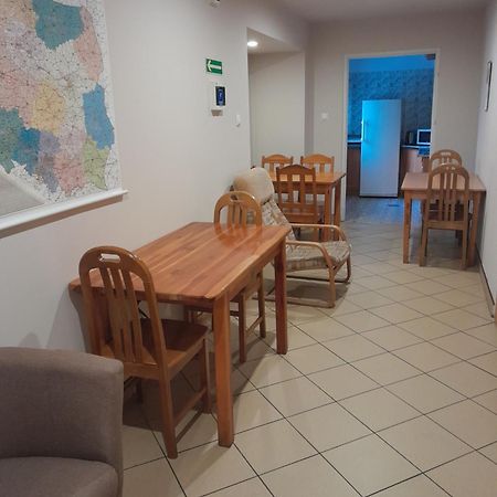 Hostel Polon 普图斯克 外观 照片