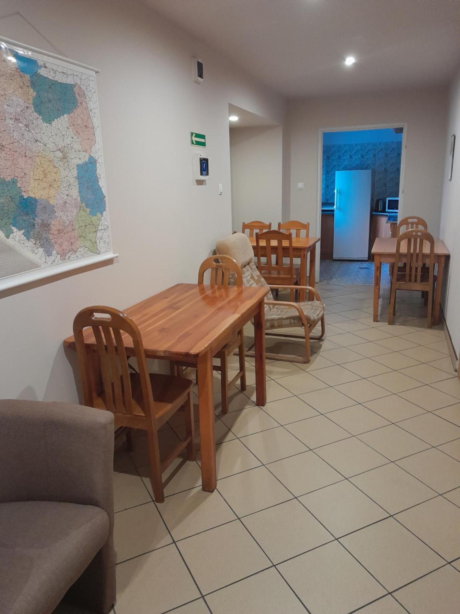 Hostel Polon 普图斯克 外观 照片