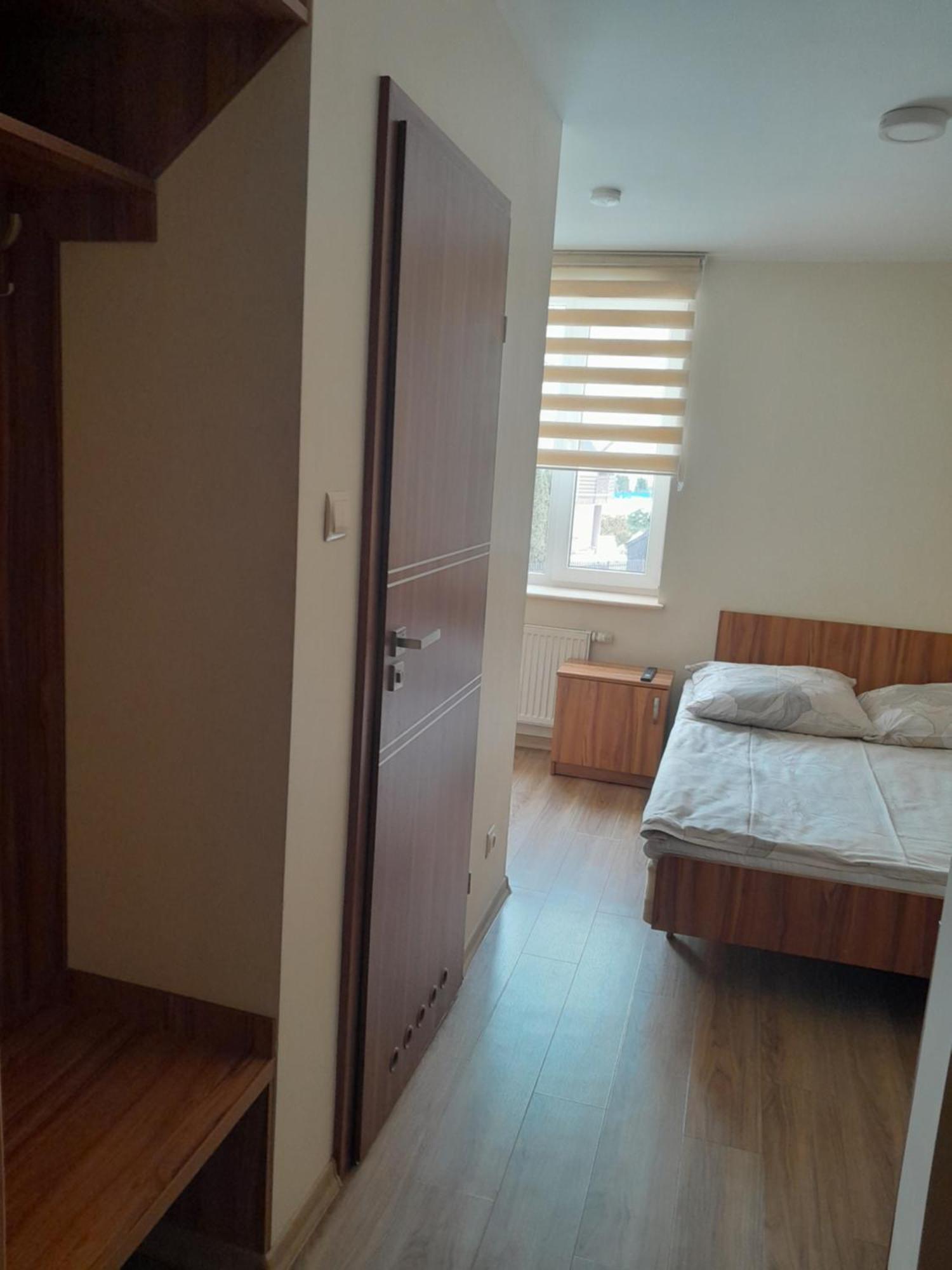 Hostel Polon 普图斯克 外观 照片
