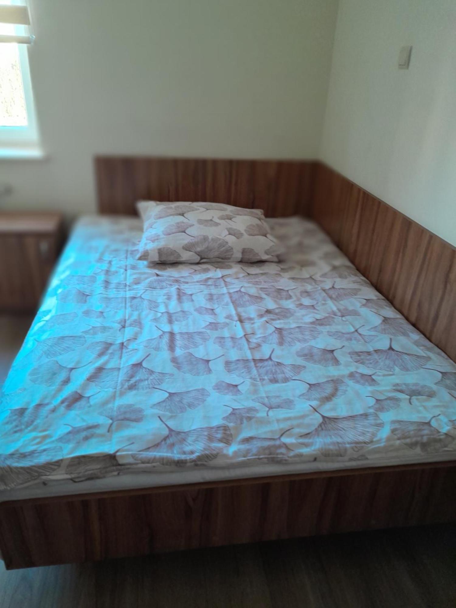 Hostel Polon 普图斯克 外观 照片